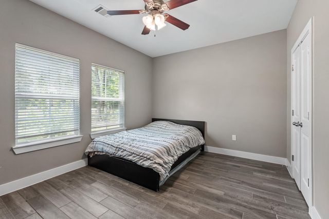 8729 Nathan Drive, Waller, TX 77484