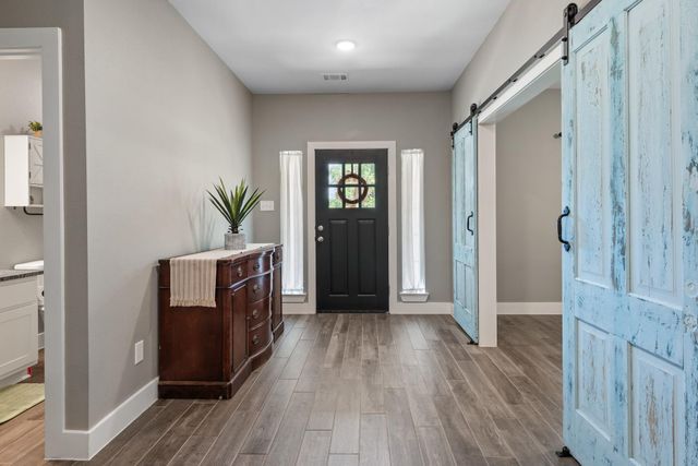 8729 Nathan Drive, Waller, TX 77484