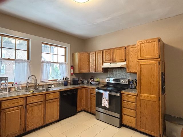26 Kilsyth Road 26, Brookline, MA 02445