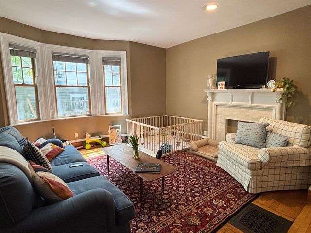 26 Kilsyth Road 26, Brookline, MA 02445