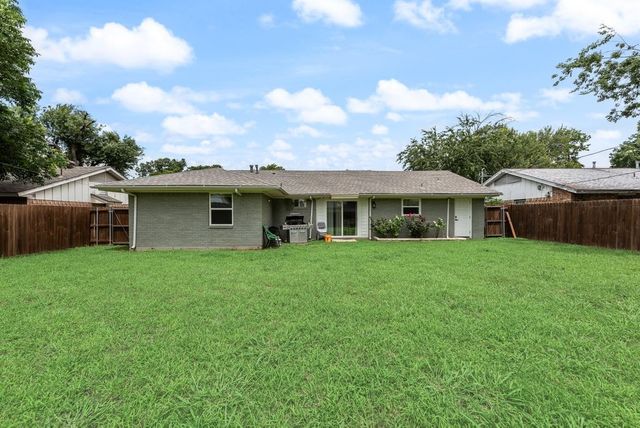 13660 Heartside Place, Farmers Branch, TX 75234