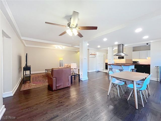 2330 Euclid Heights Blvd Boulevard 301, Cleveland Heights, OH 44106