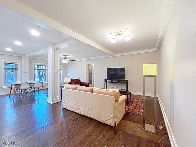 2330 Euclid Heights Blvd Boulevard 301, Cleveland Heights, OH 44106