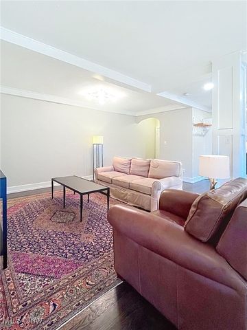 2330 Euclid Heights Blvd Boulevard 301, Cleveland Heights, OH 44106