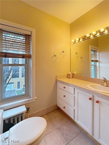 2330 Euclid Heights Blvd Boulevard 301, Cleveland Heights, OH 44106