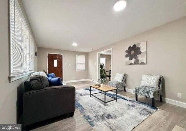 31 MANTUA RD, Mount Royal, NJ 08061