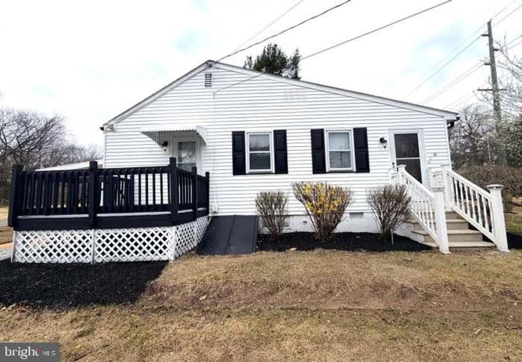 31 MANTUA RD, Mount Royal, NJ 08061