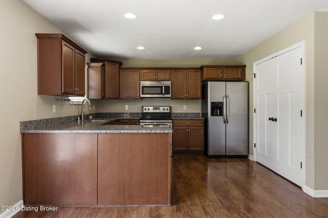 176 Graceland Trail, Elizabethtown, KY 42701