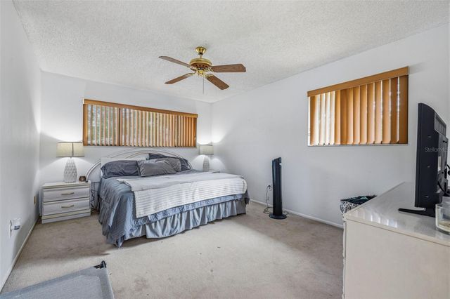 6015 LAKETREE LANE B, Temple Terrace, FL 33617