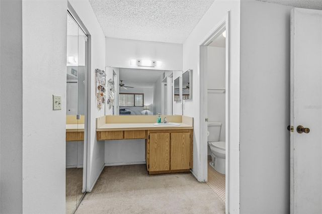 6015 LAKETREE LANE B, Temple Terrace, FL 33617