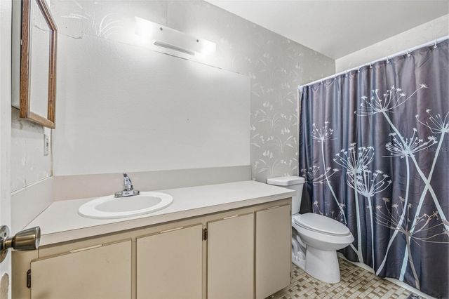 6015 LAKETREE LANE B, Temple Terrace, FL 33617