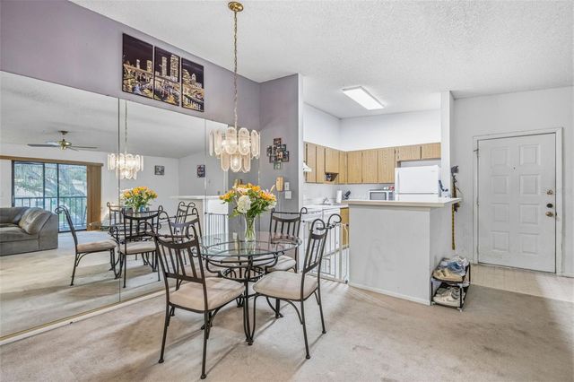 6015 LAKETREE LANE B, Temple Terrace, FL 33617