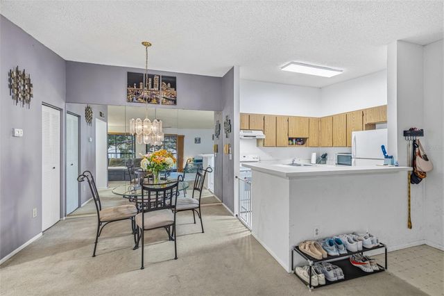 6015 LAKETREE LANE B, Temple Terrace, FL 33617