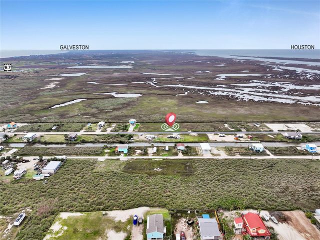1177 N Tinkle Lane, Crystal Beach, TX 77650