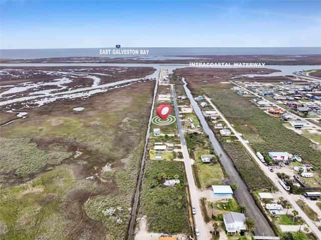 1177 N Tinkle Lane, Crystal Beach, TX 77650