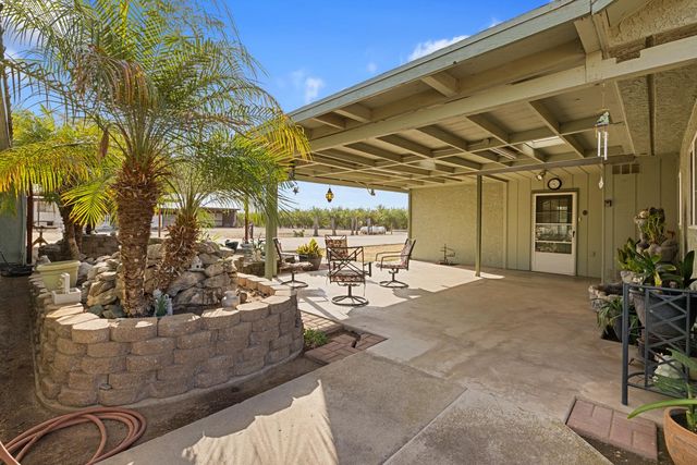 16682 S Steinegul Rd, Escalon, CA 95320