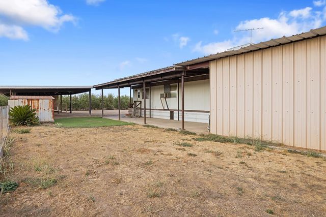 16682 S Steinegul Rd, Escalon, CA 95320