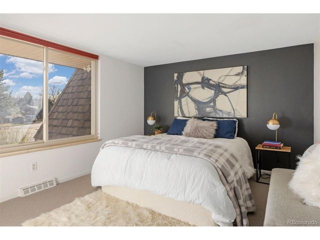 8239 W Baker Ave, Lakewood, CO 80227