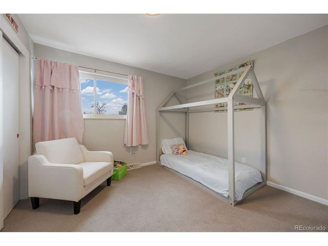 8239 W Baker Ave, Lakewood, CO 80227