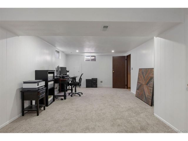 8239 W Baker Ave, Lakewood, CO 80227