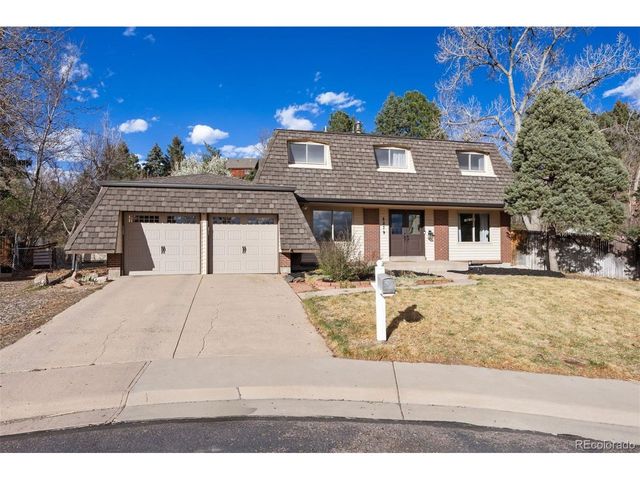 8239 W Baker Ave, Lakewood, CO 80227