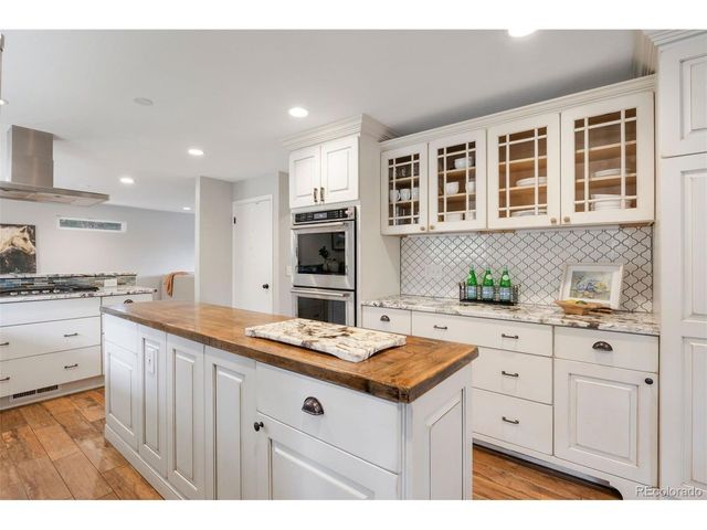 8239 W Baker Ave, Lakewood, CO 80227