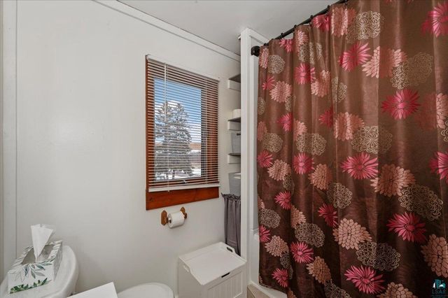 3729 E 2nd St, Superior, WI 54880