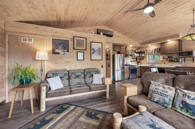 126 Aspen Circle, Divide, CO 80814