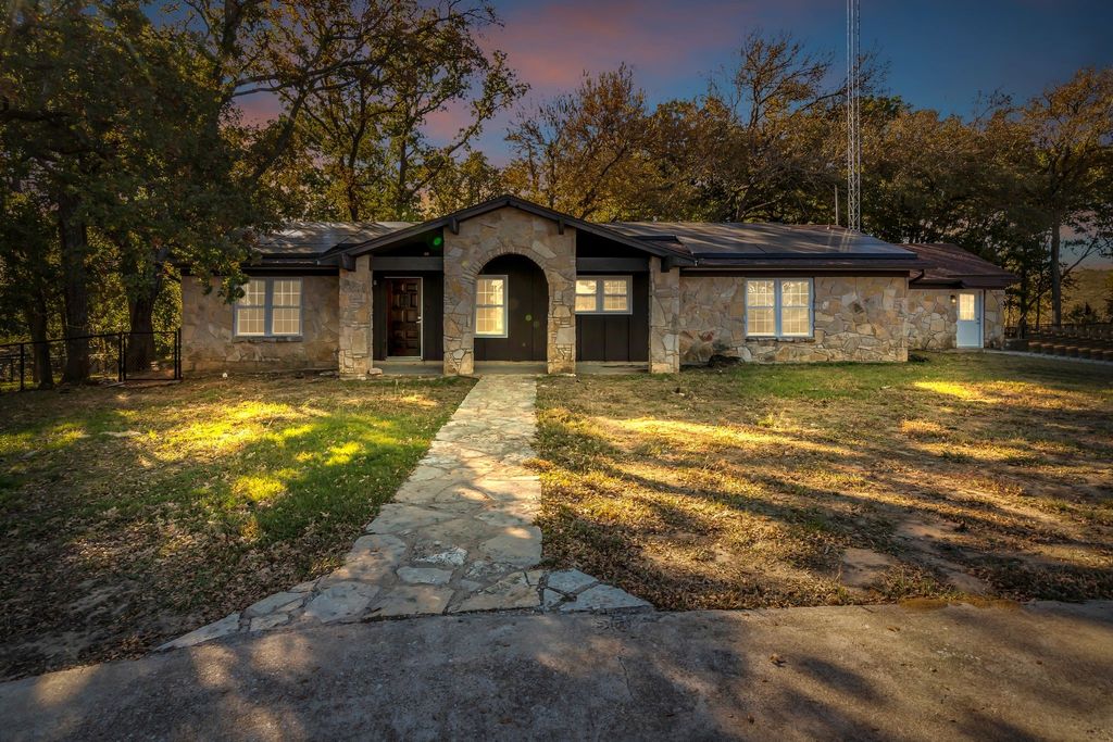 161 Cochran Road, Weatherford, TX 76085