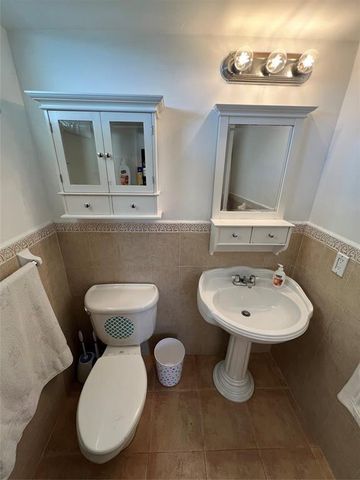 2859 Leonard Drive G414, Aventura, FL 33160