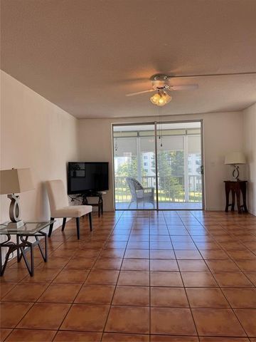 2859 Leonard Drive G414, Aventura, FL 33160