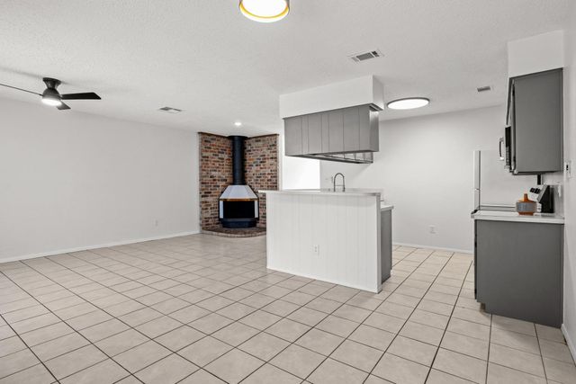 4006 Cima Serena DR B, Austin, TX 78759