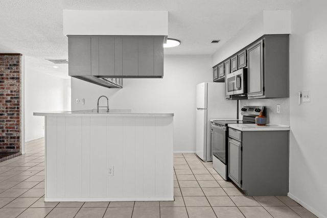 4006 Cima Serena DR B, Austin, TX 78759