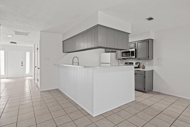 4006 Cima Serena DR B, Austin, TX 78759