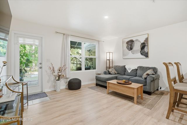 5935 CREEKSIDE CROSSING Drive, Jacksonville, FL 32210