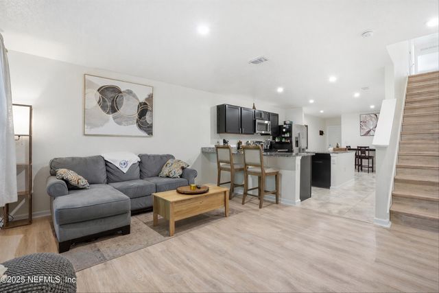 5935 CREEKSIDE CROSSING Drive, Jacksonville, FL 32210