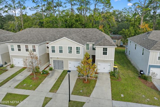 5935 CREEKSIDE CROSSING Drive, Jacksonville, FL 32210