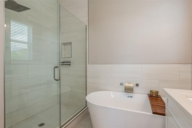 3702 W ROLAND STREET 2, Tampa, FL 33609