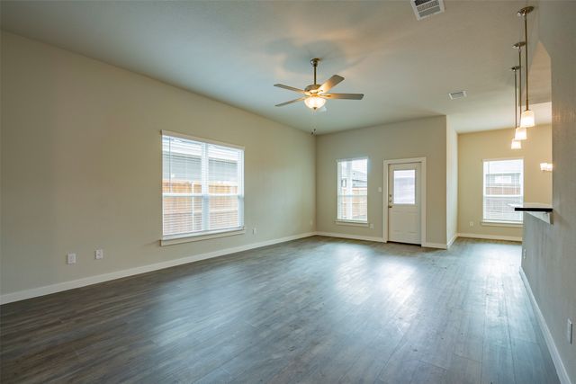 644 Wheatfield Drive, Venus, TX 76084