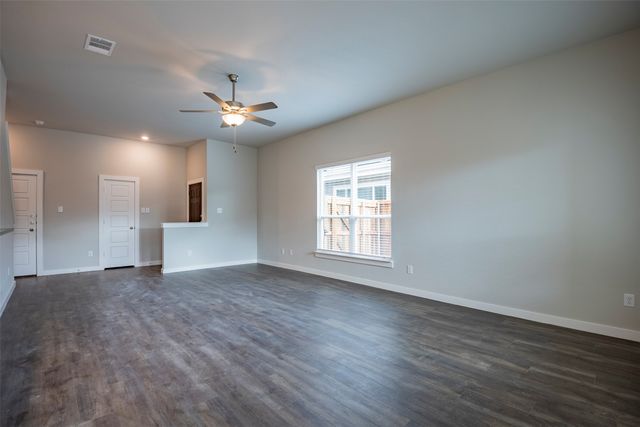 644 Wheatfield Drive, Venus, TX 76084