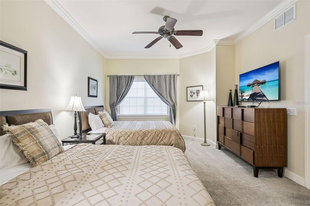 Image 23 of property listing at 1356 CENTRE COURT DRIVE 202, Reunion, FL 34747