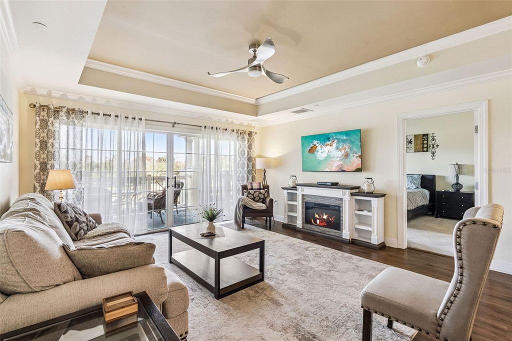 Image 9 of property listing at 1356 CENTRE COURT DRIVE 202, Reunion, FL 34747