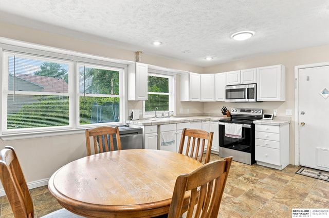 3903 Redick Avenue, Omaha, NE 68112
