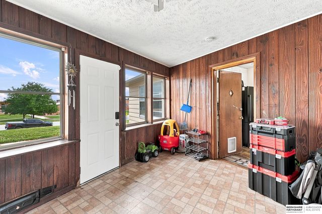 3903 Redick Avenue, Omaha, NE 68112