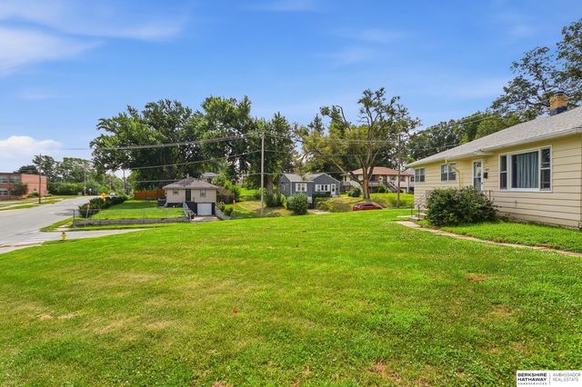 3903 Redick Avenue, Omaha, NE 68112