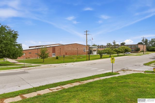 3903 Redick Avenue, Omaha, NE 68112