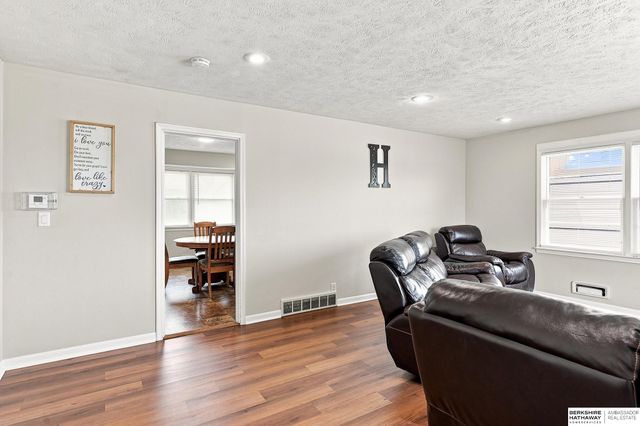 3903 Redick Avenue, Omaha, NE 68112