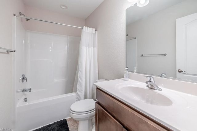 106 Zuella CT, Suffolk, VA 23435