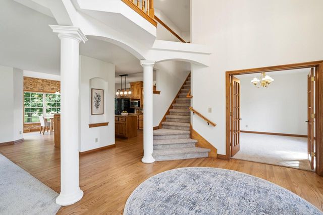 13620 W Eagle TRACE, New Berlin, WI 53151