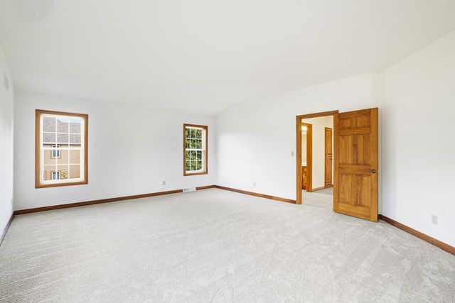 13620 W Eagle TRACE, New Berlin, WI 53151
